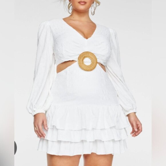 Elegant White Long Sleeve Dress with Ruffle Hem - Picture 1 of 2